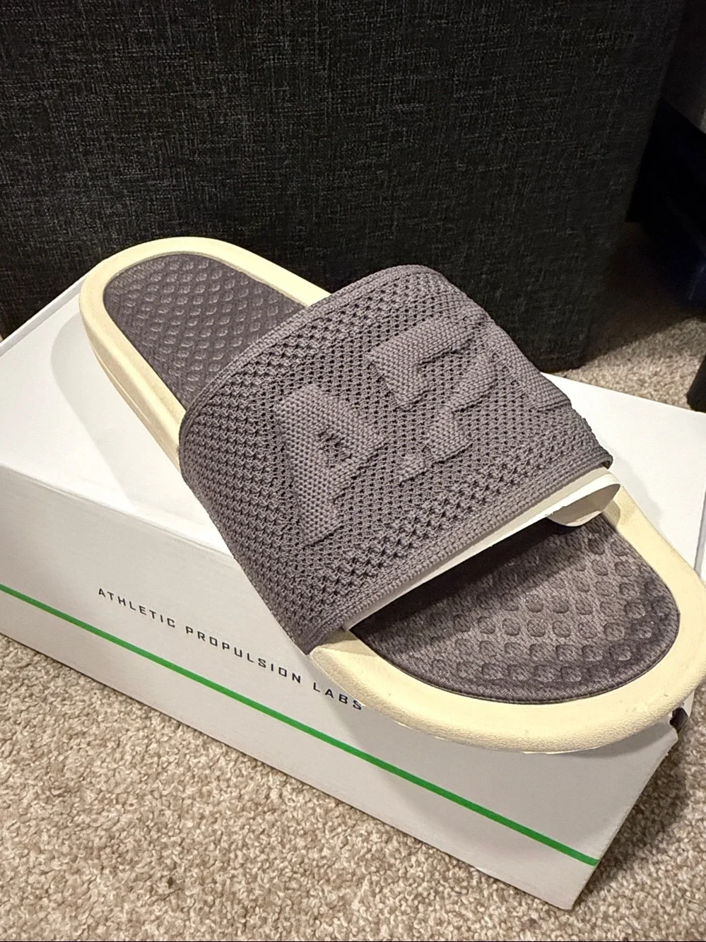 APL Men’s BL Techloom slide Asteroid/Pristine Gray size 10 NEW